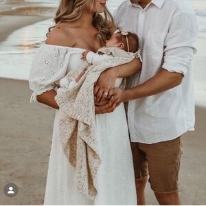 Cottage-core Eyelet lace White puff sleeve MIDI maternity Dress sz small